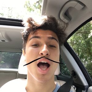 Meet your Posher, Marcos